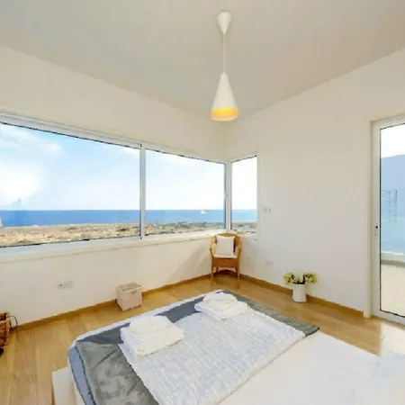 “your Luxury Sea Front Villa” - 01 Villa
