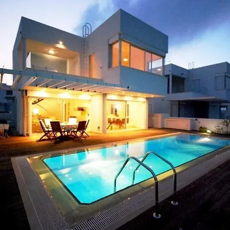 “your Luxury Sea Front Villa” - 01 Βίλα Πρωταράς