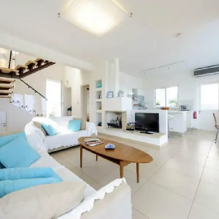 فيلة “your Luxury Sea Front Villa” - 01 *